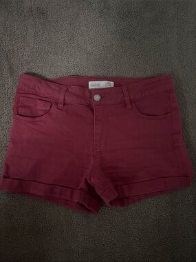 Ardene Women's Maroon Rolled-Hem Stretch Shorts size 07